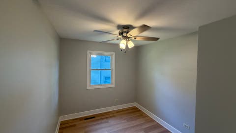 Tiny photo for 1900 Longmeadow Drive, Lindenhurst, IL 60046 (MLS # 12666056)