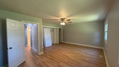 Tiny photo for 1900 Longmeadow Drive, Lindenhurst, IL 60046 (MLS # 12666056)