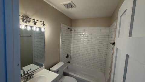 Tiny photo for 1900 Longmeadow Drive, Lindenhurst, IL 60046 (MLS # 12666056)