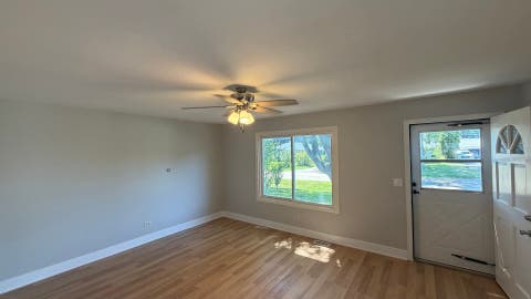 Tiny photo for 1900 Longmeadow Drive, Lindenhurst, IL 60046 (MLS # 12666056)
