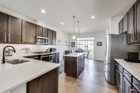 Tiny photo for 1976 Kingsley Circle, Northbrook, IL 60062 (MLS # 12467030)