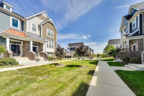 Tiny photo for 1976 Kingsley Circle, Northbrook, IL 60062 (MLS # 12467030)