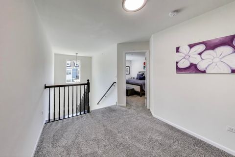 Tiny photo for 1976 Kingsley Circle, Northbrook, IL 60062 (MLS # 12467030)