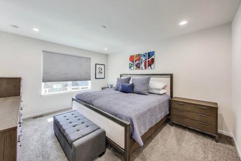 Tiny photo for 1976 Kingsley Circle, Northbrook, IL 60062 (MLS # 12467030)