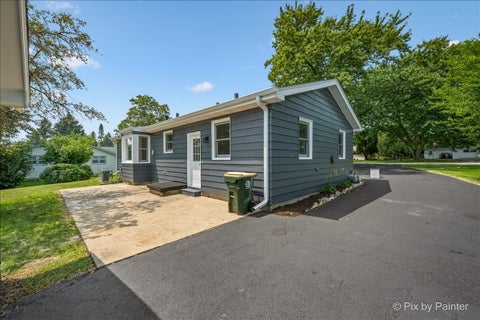 Tiny photo for 355 Hilltop Drive, North Aurora, IL 60542 (MLS # 12738835)
