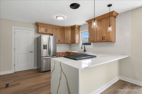 Tiny photo for 355 Hilltop Drive, North Aurora, IL 60542 (MLS # 12738835)