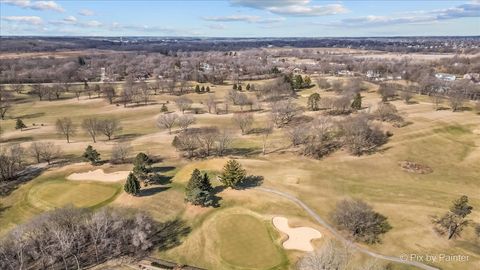 Tiny photo for 277 Greensboro Court #4, Elk Grove Village, IL 60007 (MLS # 12562783)