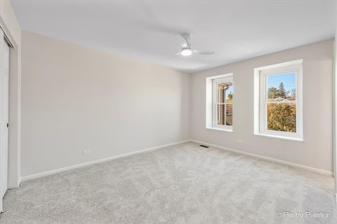 Tiny photo for 277 Greensboro Court #4, Elk Grove Village, IL 60007 (MLS # 12562783)