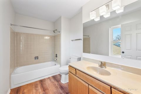 Tiny photo for 277 Greensboro Court #4, Elk Grove Village, IL 60007 (MLS # 12562783)