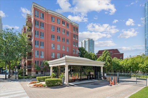 Tiny photo for 400 N Clinton Street #207, Chicago, IL 60654 (MLS # 12729430)