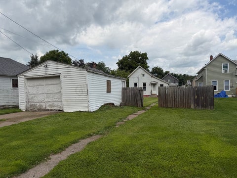 Tiny photo for 1823 W 6th Street, Davenport, IA 52802 (MLS # 12759635)