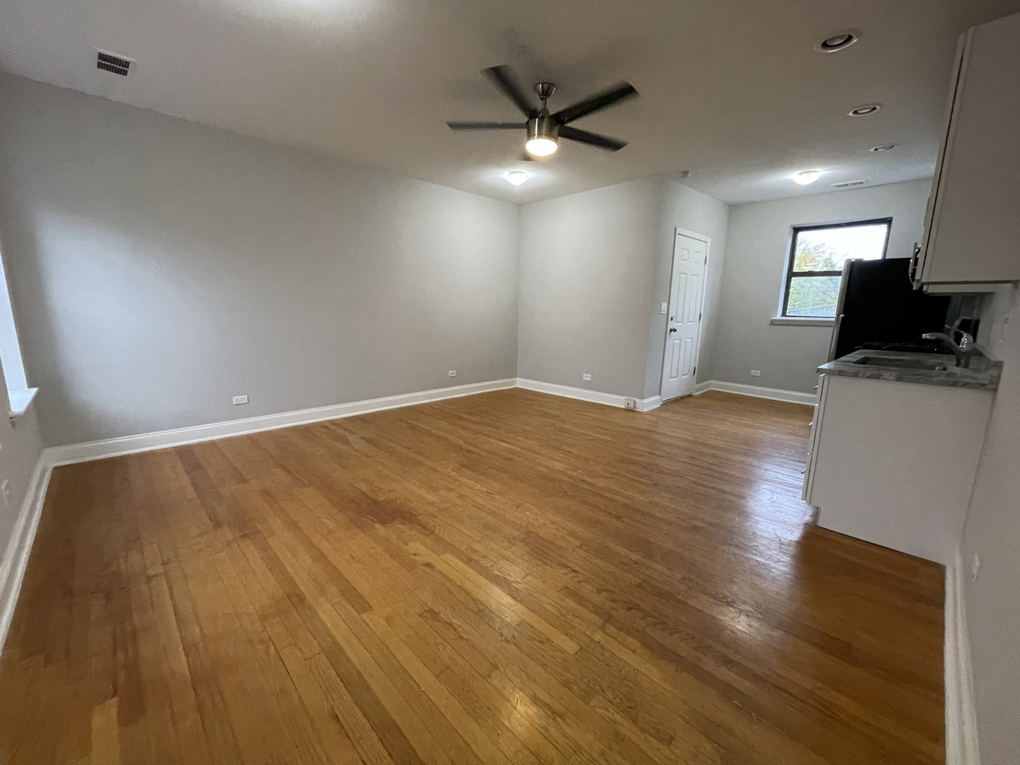 6442 N Hamilton Avenue 3