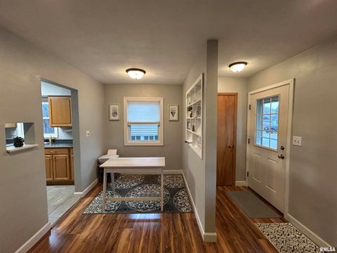 Tiny photo for 510 16TH Street, Silvis, IL 61282 (MLS # QC4269558)