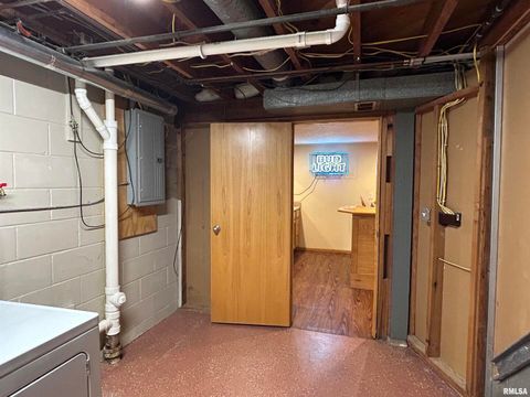 Tiny photo for 510 16TH Street, Silvis, IL 61282 (MLS # QC4269558)