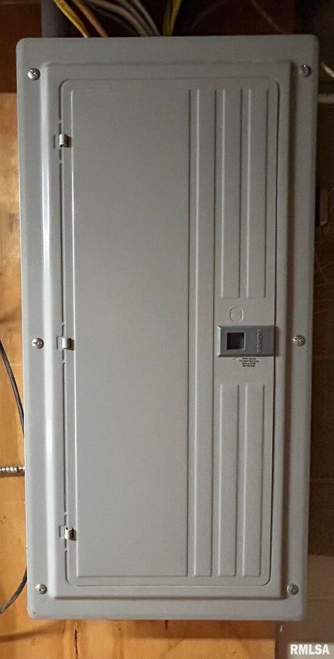 Tiny photo for 510 16TH Street, Silvis, IL 61282 (MLS # QC4269558)