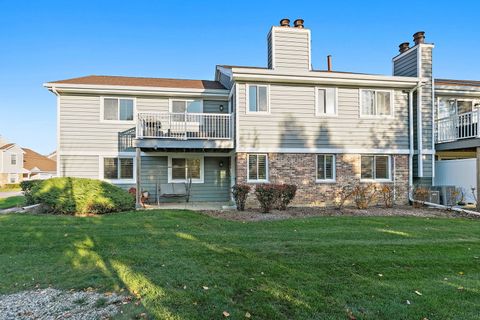 Tiny photo for 601 Eastview Court #Z1, Schaumburg, IL 60194 (MLS # 12511632)