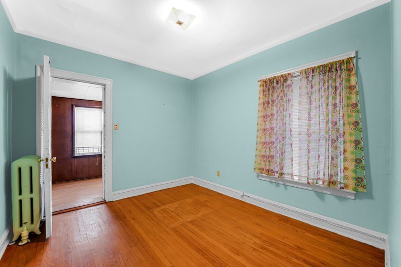 7652 S Cornell Avenue