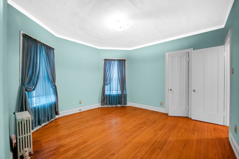 7652 S Cornell Avenue