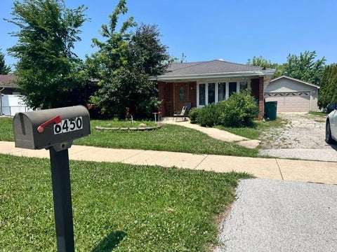Tiny photo for 6450 W 82 Place, Burbank, IL 60459 (MLS # 12745611)