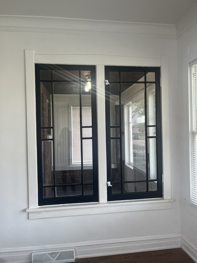 11814 S Parnell Avenue