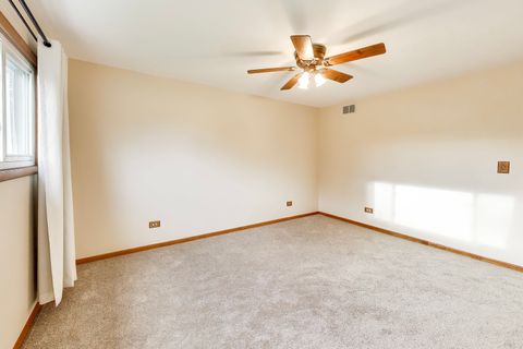 Tiny photo for 387 Lakewood Drive, Antioch, IL 60002 (MLS # 12625317)