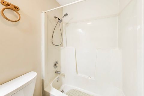 Tiny photo for 387 Lakewood Drive, Antioch, IL 60002 (MLS # 12625317)