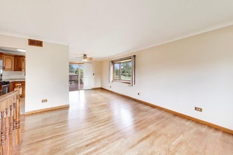 Tiny photo for 387 Lakewood Drive, Antioch, IL 60002 (MLS # 12625317)