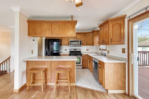 Tiny photo for 387 Lakewood Drive, Antioch, IL 60002 (MLS # 12625317)