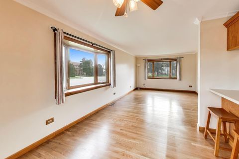 Tiny photo for 387 Lakewood Drive, Antioch, IL 60002 (MLS # 12625317)