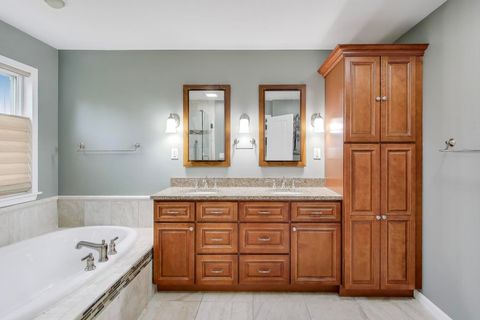 Tiny photo for 4540 W Westchester Lane, Libertyville, IL 60048 (MLS # 12592319)