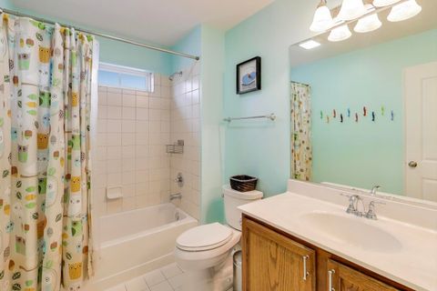 Tiny photo for 4540 W Westchester Lane, Libertyville, IL 60048 (MLS # 12592319)