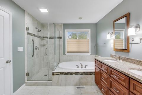 Tiny photo for 4540 W Westchester Lane, Libertyville, IL 60048 (MLS # 12592319)