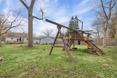 Tiny photo for 832 Bode Road, Elgin, IL 60120 (MLS # 12605318)