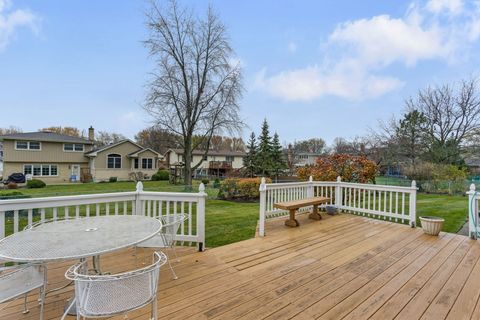 Tiny photo for 2407 N Hickory Lane, Arlington Heights, IL 60004 (MLS # 12516992)