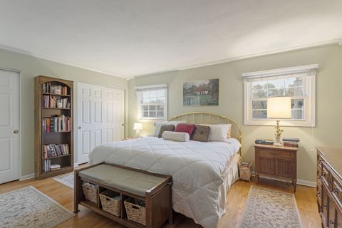 Tiny photo for 2407 N Hickory Lane, Arlington Heights, IL 60004 (MLS # 12516992)