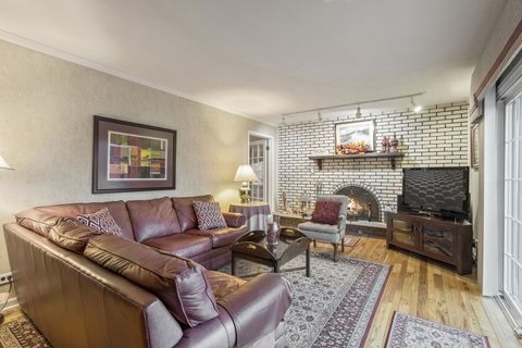 Tiny photo for 2407 N Hickory Lane, Arlington Heights, IL 60004 (MLS # 12516992)