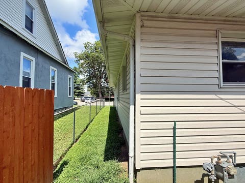 Tiny photo for 1018 Market Street, Metropolis, IL 62960 (MLS # 12722696)