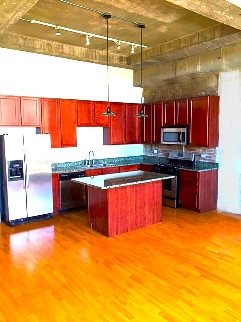 3963 W Belmont Avenue 320