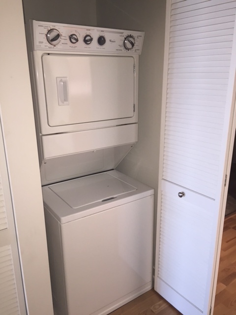 3963 W Belmont Avenue 320