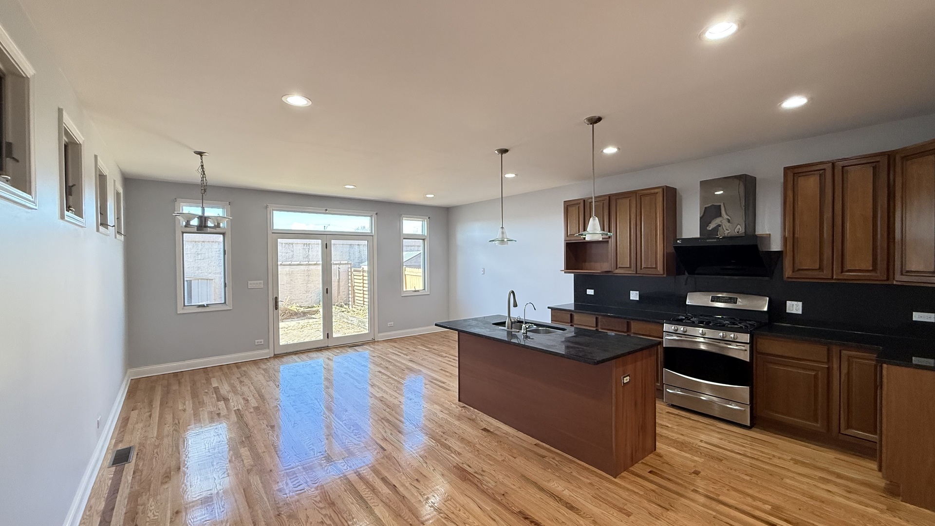 3236 S Stewart Avenue