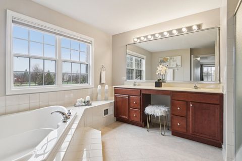 Tiny photo for 2415 Wembley Court, Gurnee, IL 60031 (MLS # 12609783)