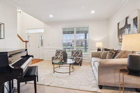 Tiny photo for 2415 Wembley Court, Gurnee, IL 60031 (MLS # 12609783)