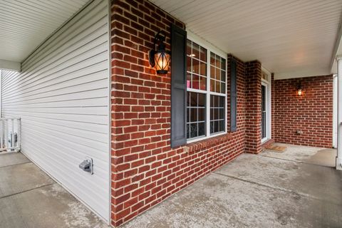 Tiny photo for 2415 Wembley Court, Gurnee, IL 60031 (MLS # 12609783)