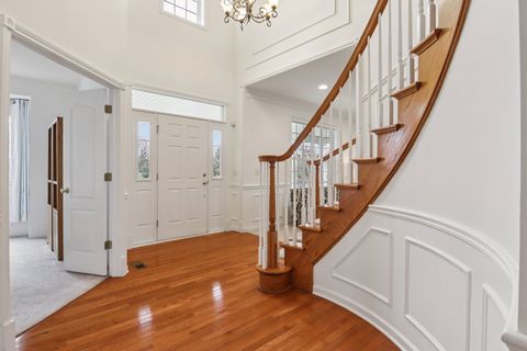 Tiny photo for 2415 Wembley Court, Gurnee, IL 60031 (MLS # 12609783)