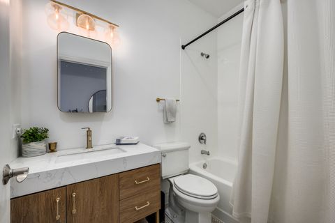 Tiny photo for 1711 N Crilly Court #4, Chicago, IL 60614 (MLS # 12506347)