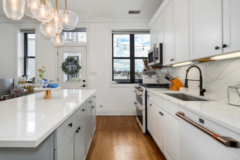 Tiny photo for 1711 N Crilly Court #4, Chicago, IL 60614 (MLS # 12506347)