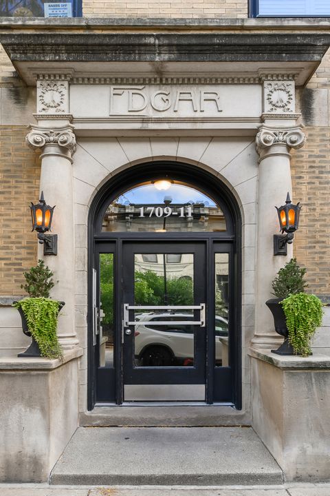 Tiny photo for 1711 N Crilly Court #4, Chicago, IL 60614 (MLS # 12506347)