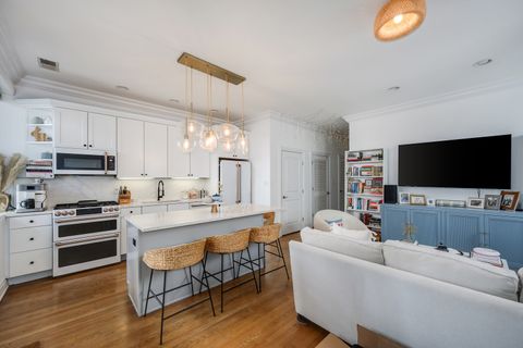 Tiny photo for 1711 N Crilly Court #4, Chicago, IL 60614 (MLS # 12506347)