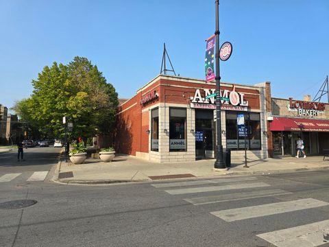 2858 W Devon Avenue Chicago IL 60659