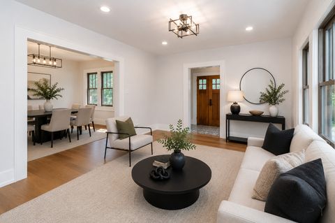 Tiny photo for 330 S River Lane, Geneva, IL 60134 (MLS # 12707934)